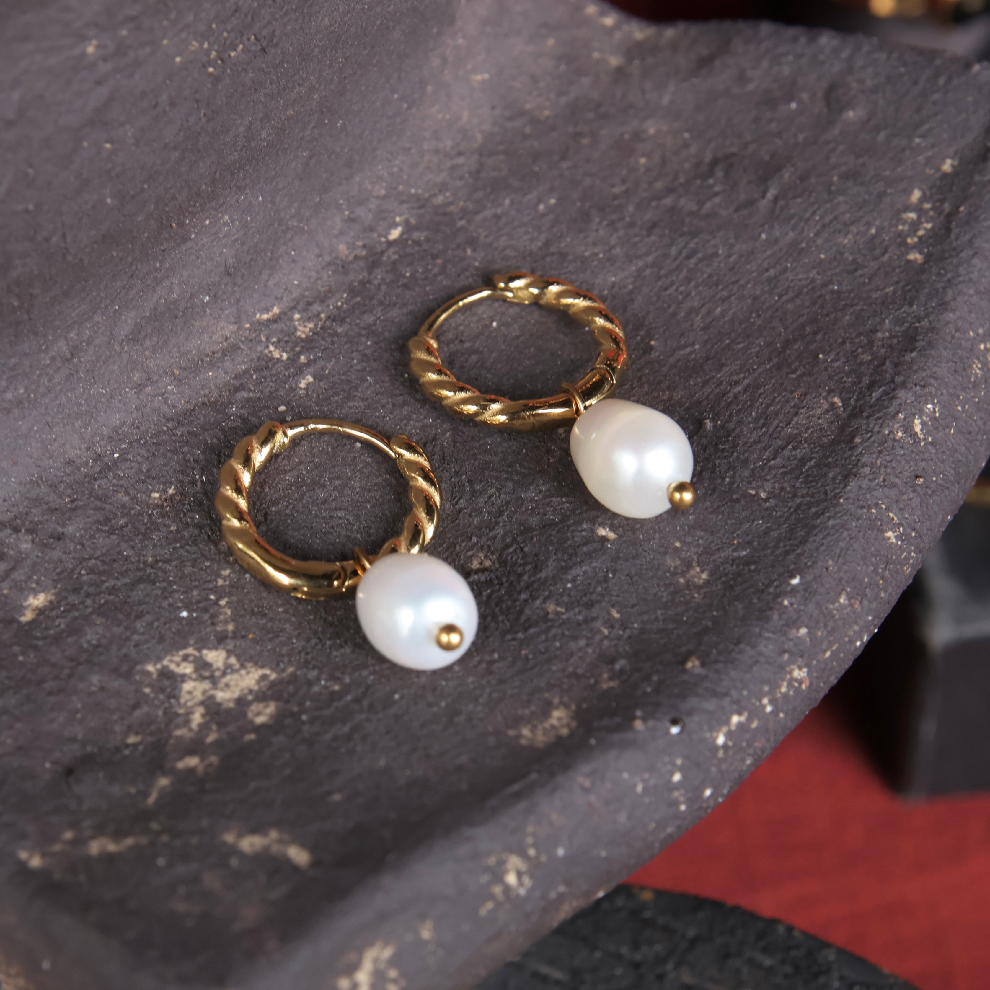 Twisted Pearl Earrings