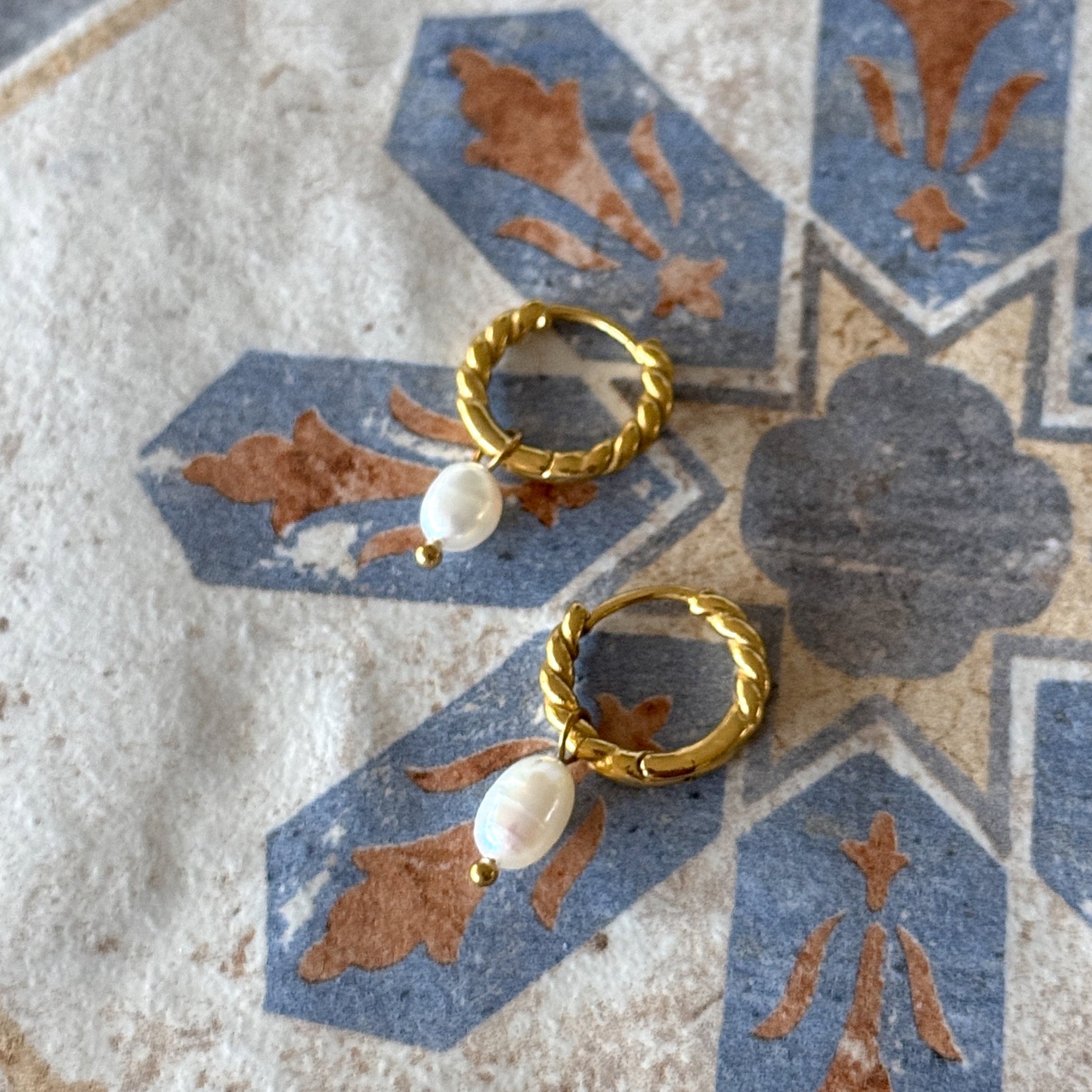 Twisted Pearl Earrings
