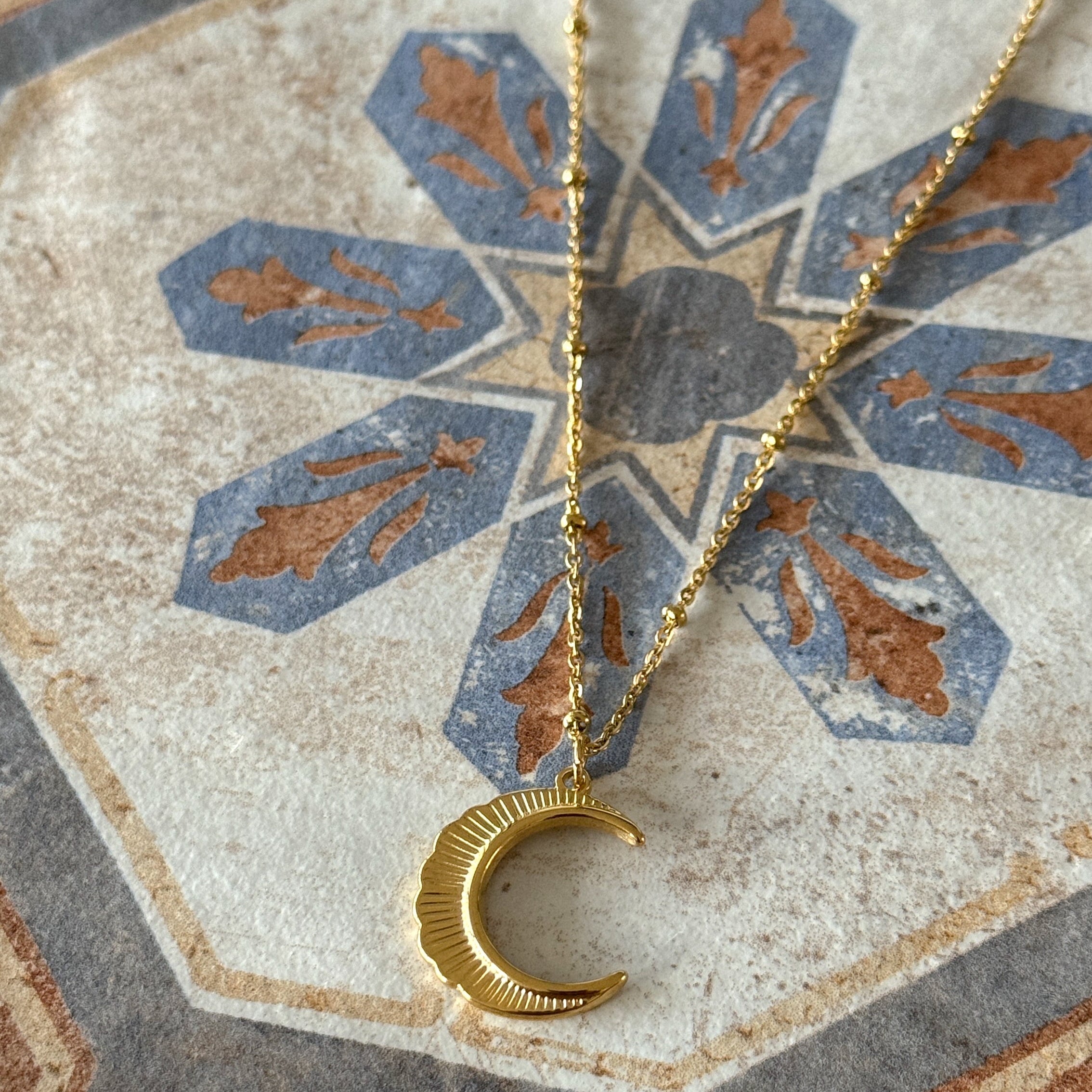 Nova Necklace