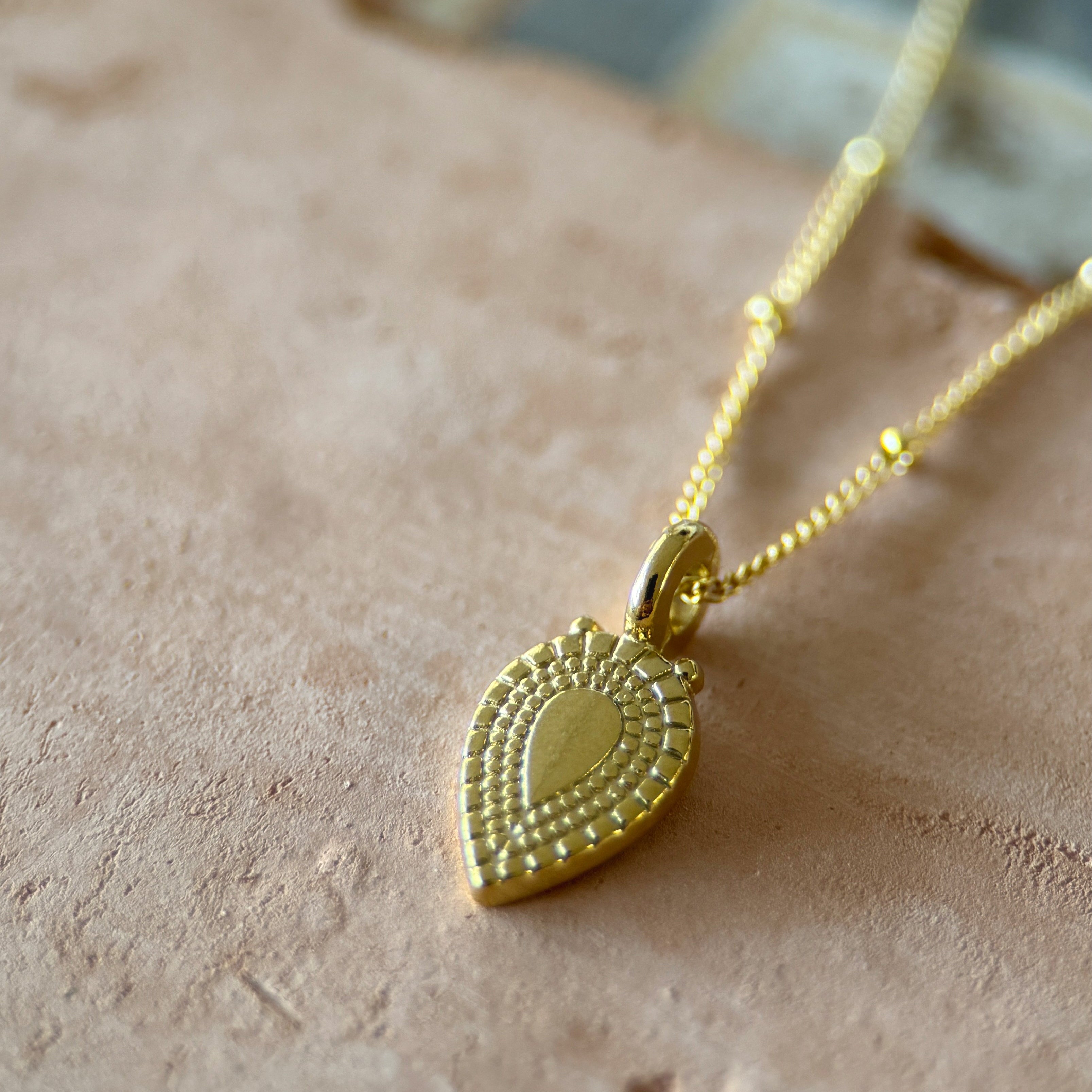 Avin Necklace