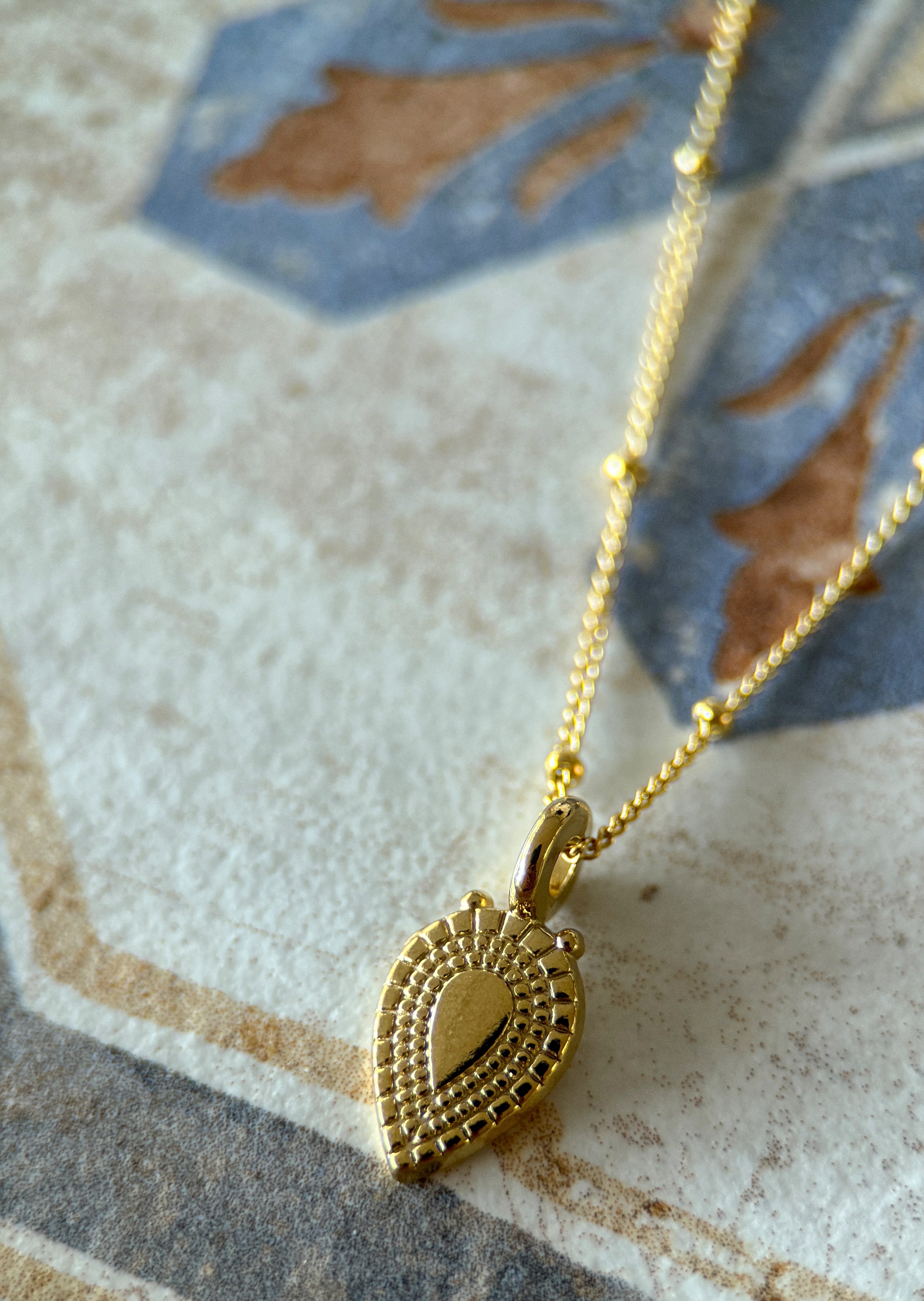 Avin Necklace