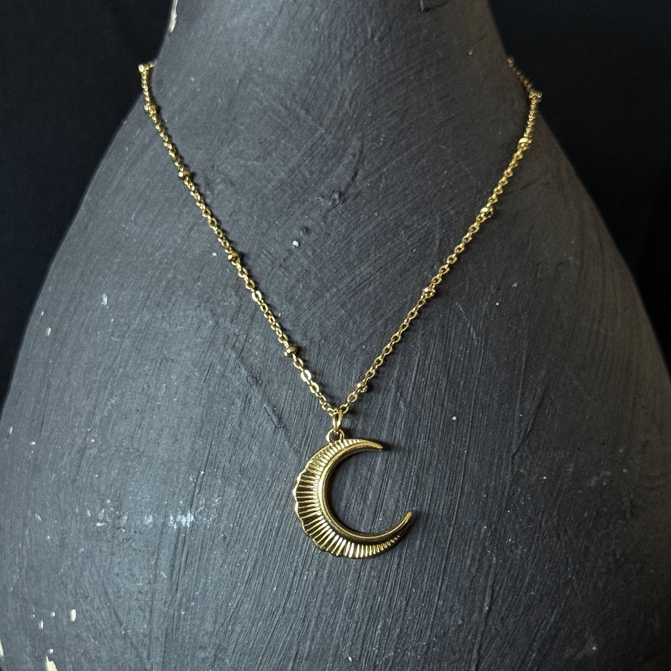 Nova Necklace
