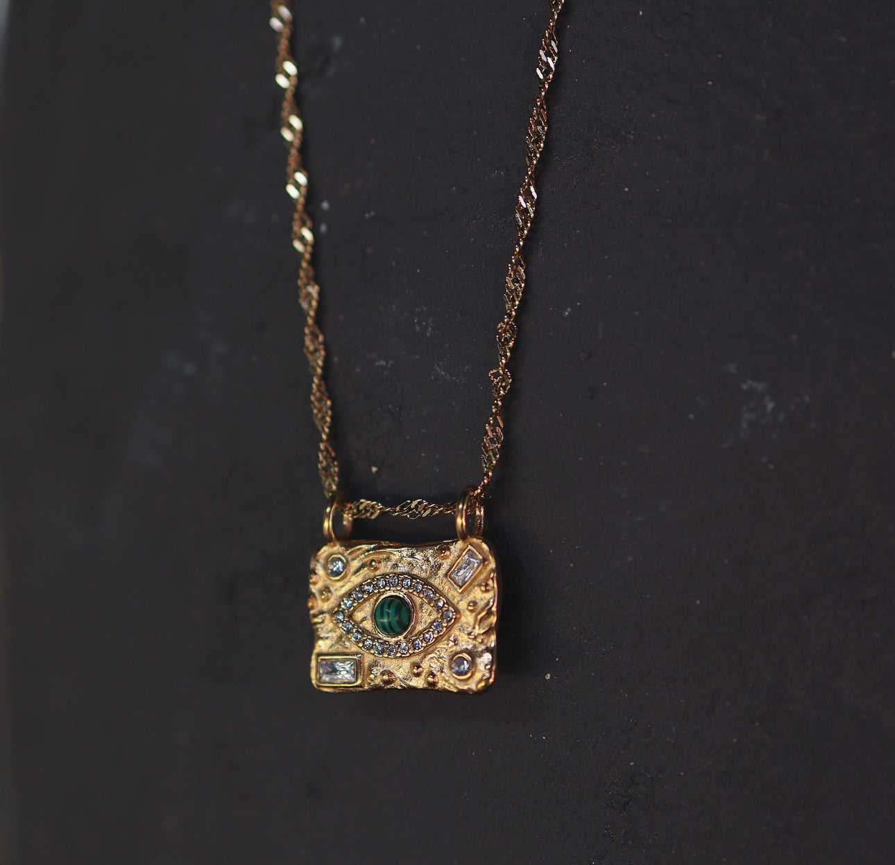Malachite Eye Necklace