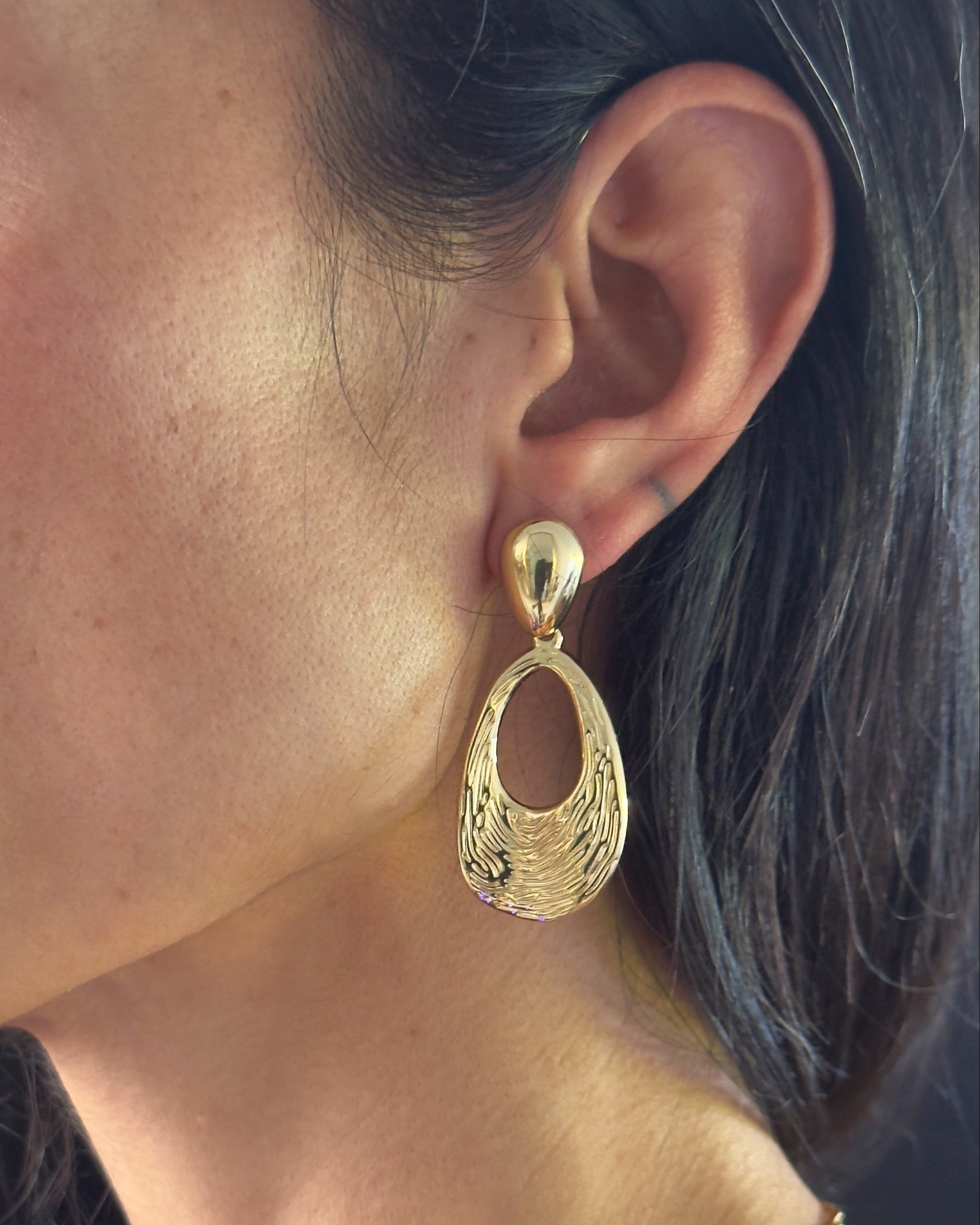 Nadia Hoops